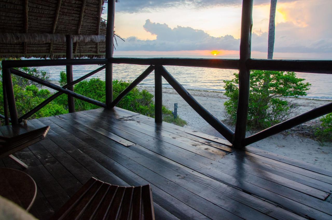 Simply Saadani Camp, A Tent With A View Safaris Mkwaja Exterior foto